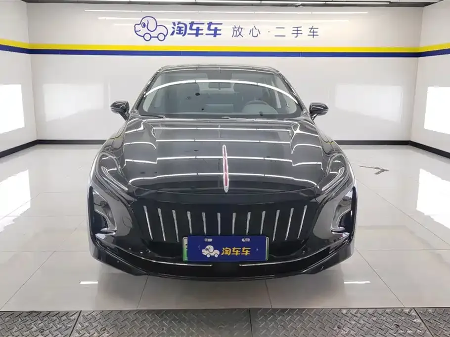 Hongqi E-QM5 2024 из CN, фото 2