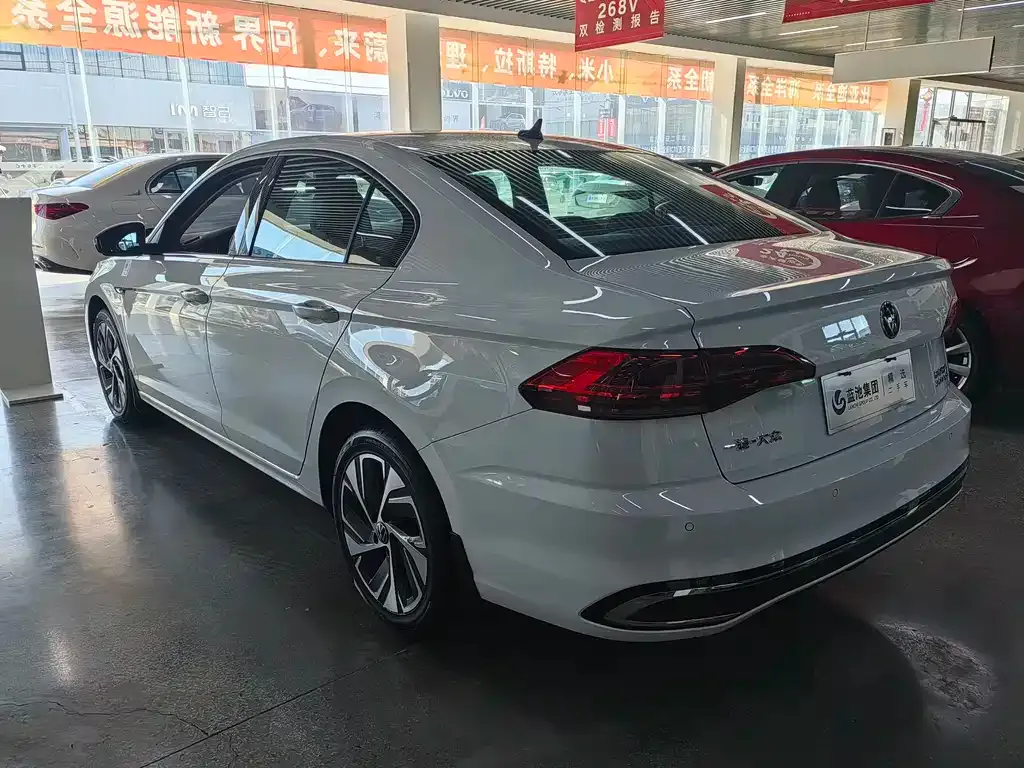 Volkswagen Bora 2024 из CN, фото 4