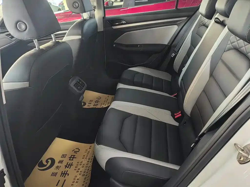 Volkswagen Bora 2024 из CN, фото 6