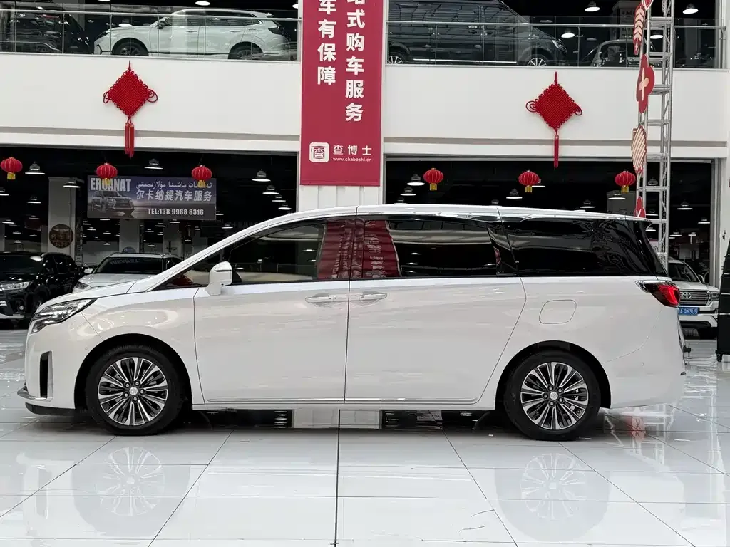 Buick GL8 2023 из CN, фото 4