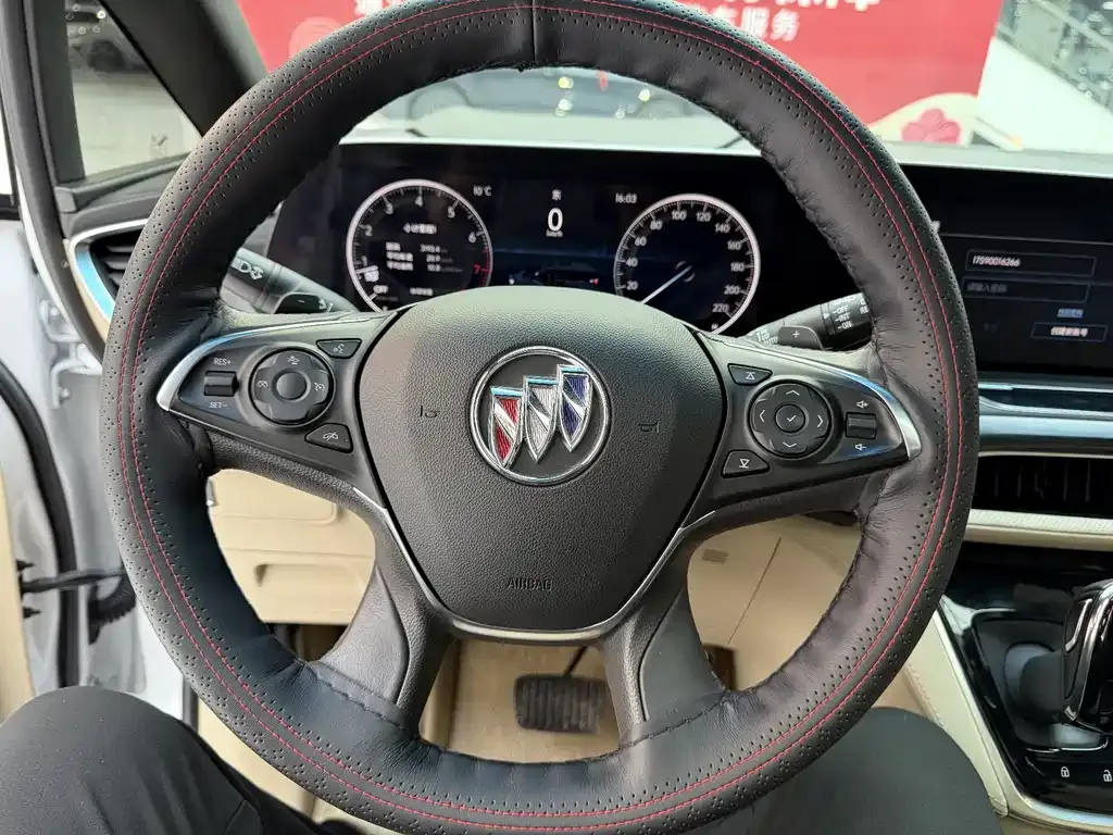 Buick GL8 2023 из CN, фото 7