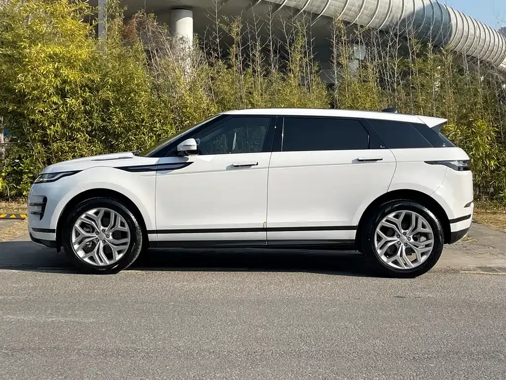 Land Rover Evoque 2023 из CN, фото 3