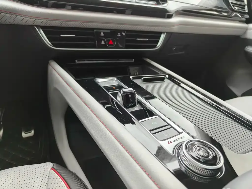 Volkswagen Teramont 2024 из CN, фото 8