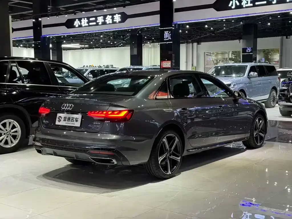 Audi A4L 2024 из CN, фото 5