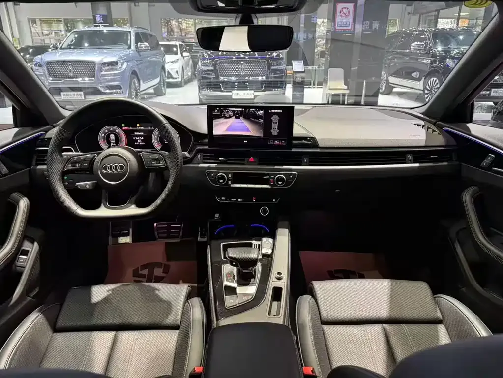 Audi A4L 2024 из CN, фото 8