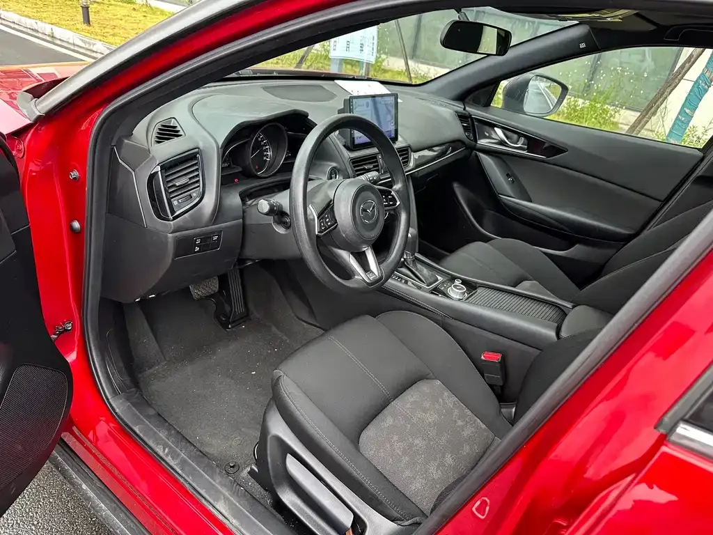Mazda CX-4 2022 из CN, фото 9