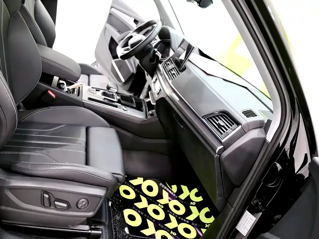 Audi Q5L 2021 из CN, фото 8