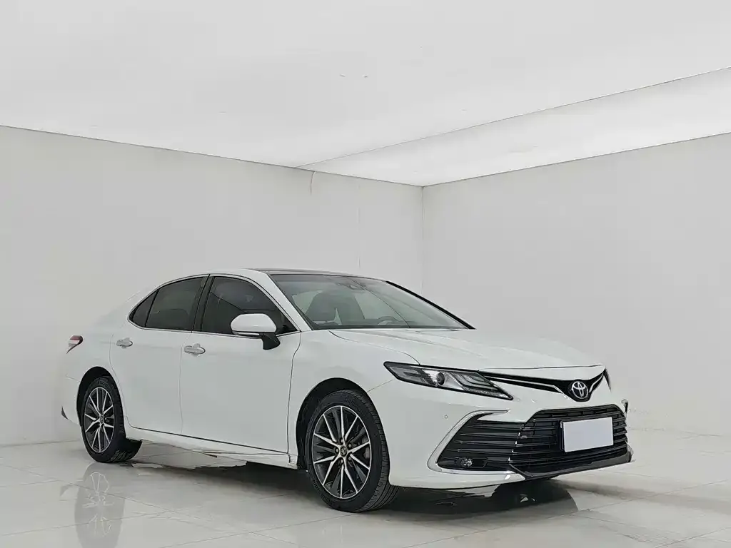 Toyota Camry 2023 из CN, фото 3