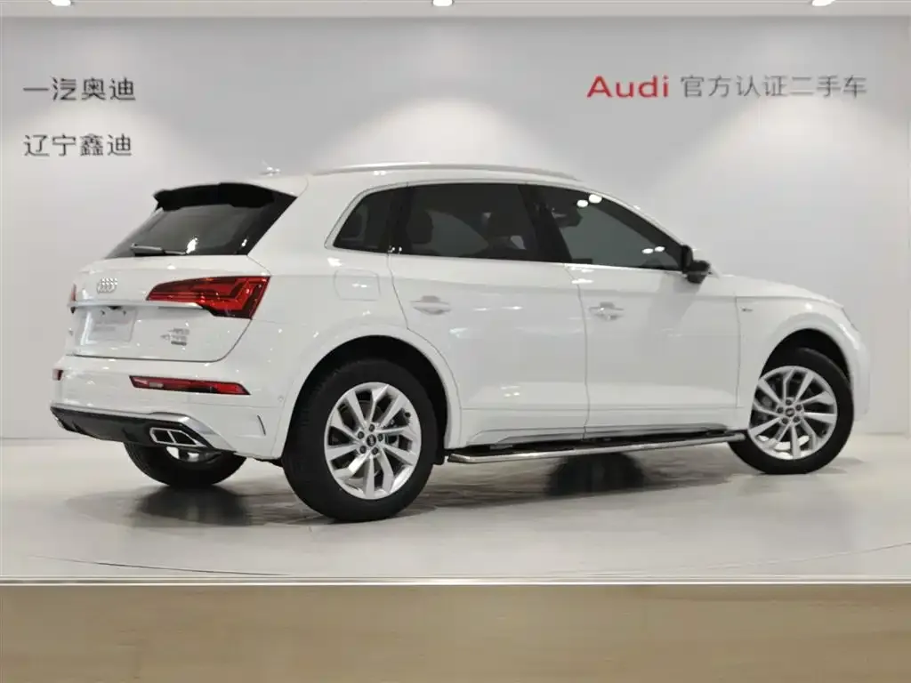 Audi Q5L — фото 4