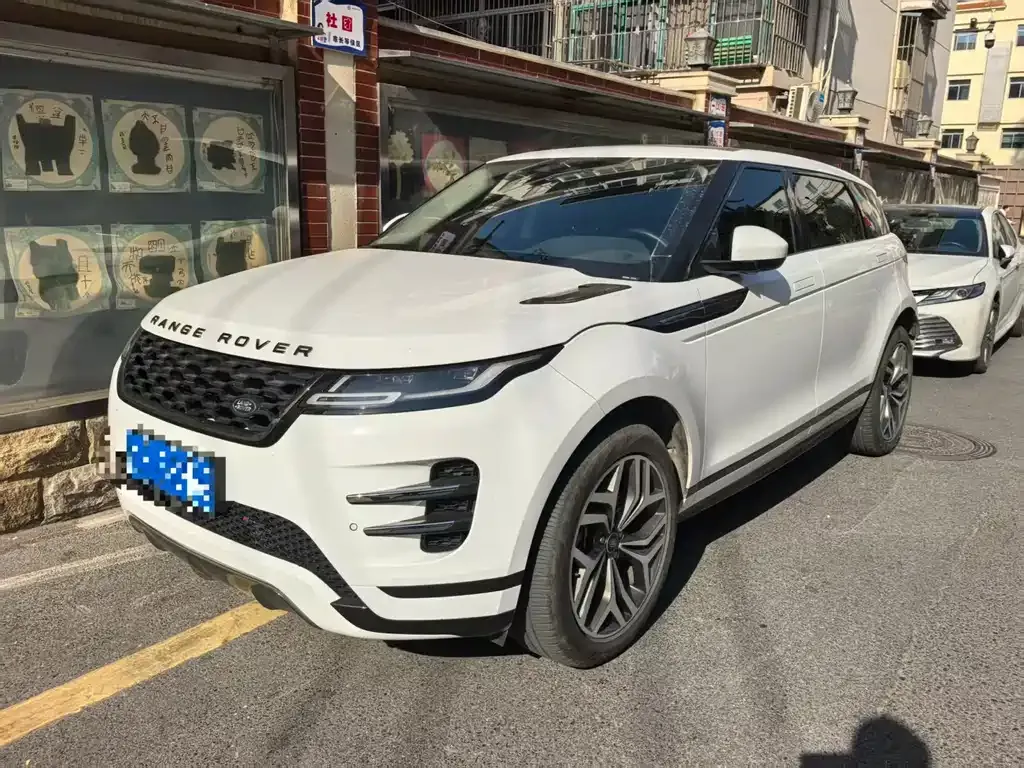 Land Rover Evoque — фото 1