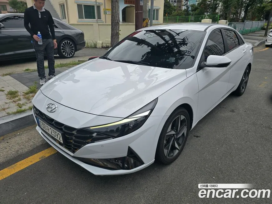 Hyundai AVANTE 2022 из KR, фото 1