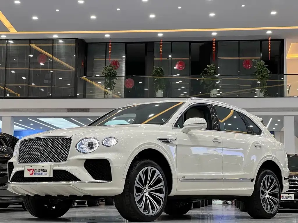 Bentley Bentayga 2022 из CN, фото 2