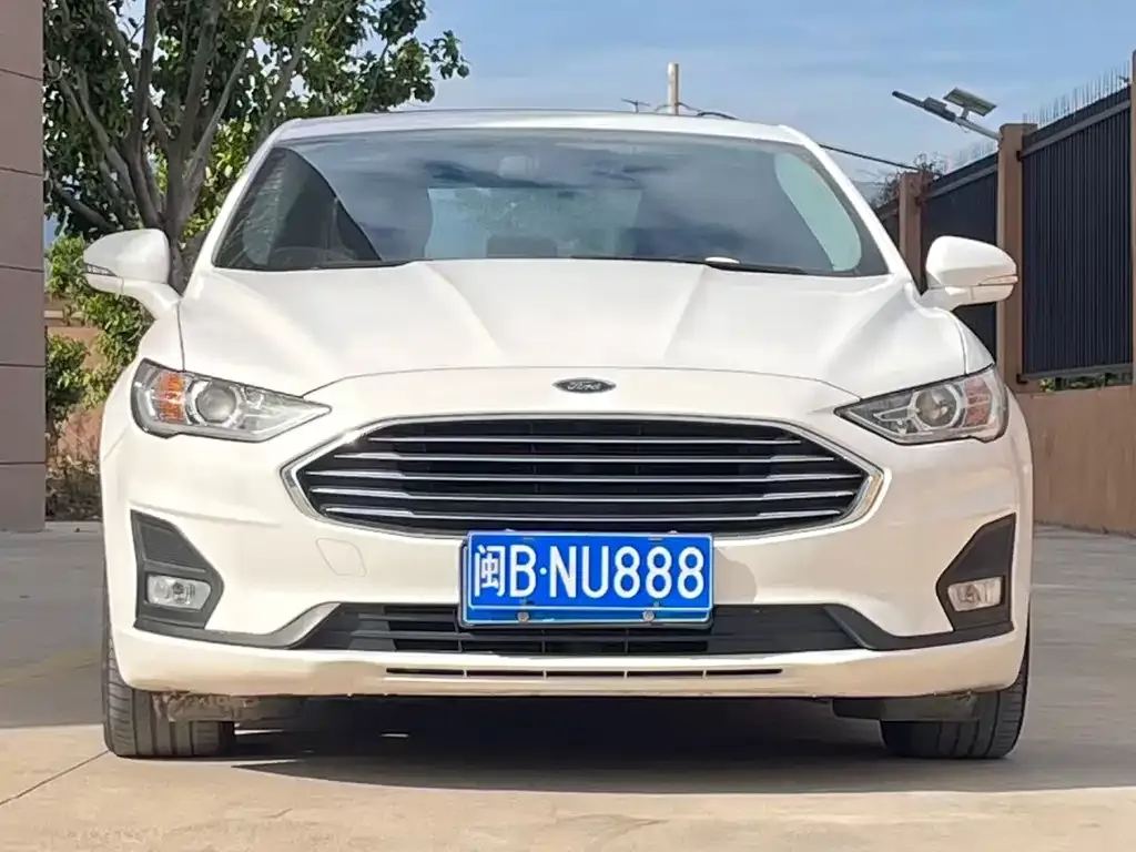 Ford Mondeo 2021 из CN, фото 2