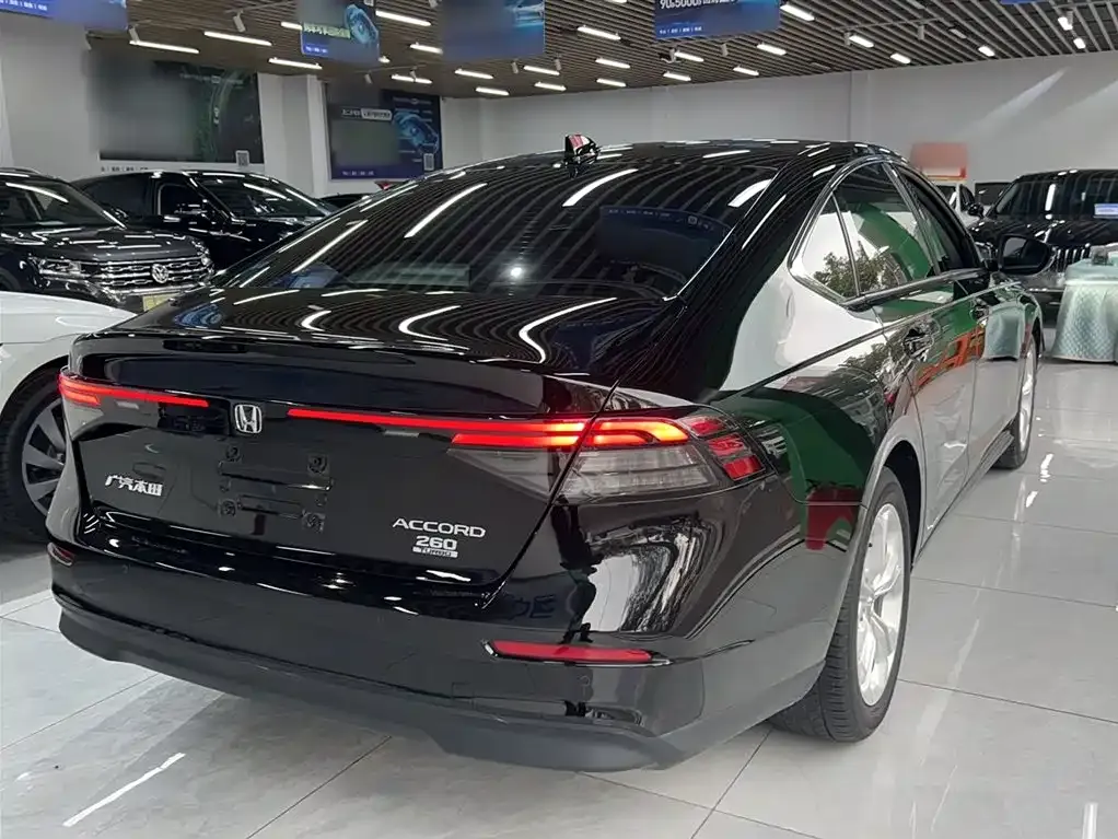 Honda Accord 2024 из CN, фото 8
