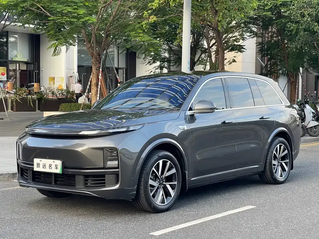 Li Auto L8 2022 из CN, фото 1