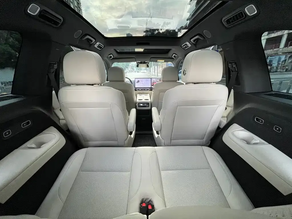 Li Auto L8 2022 из CN, фото 9