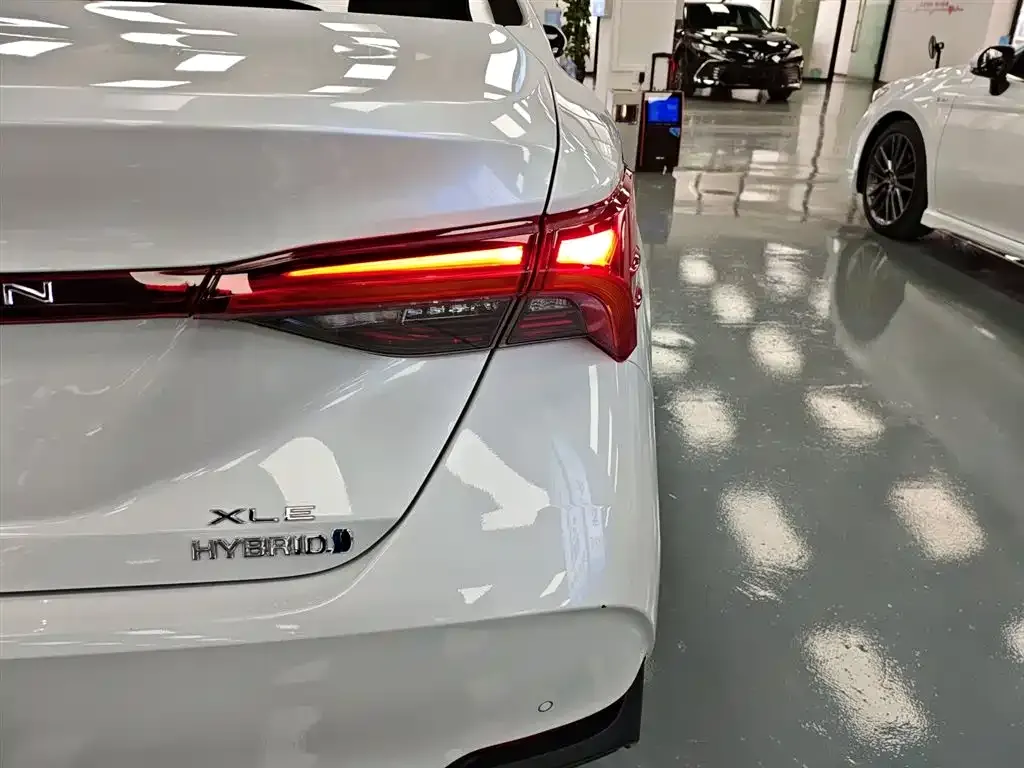 Toyota Avalon 2024 из CN, фото 8