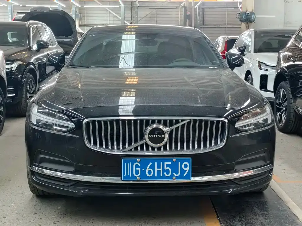 Volvo S90 2025 из CN, фото 2