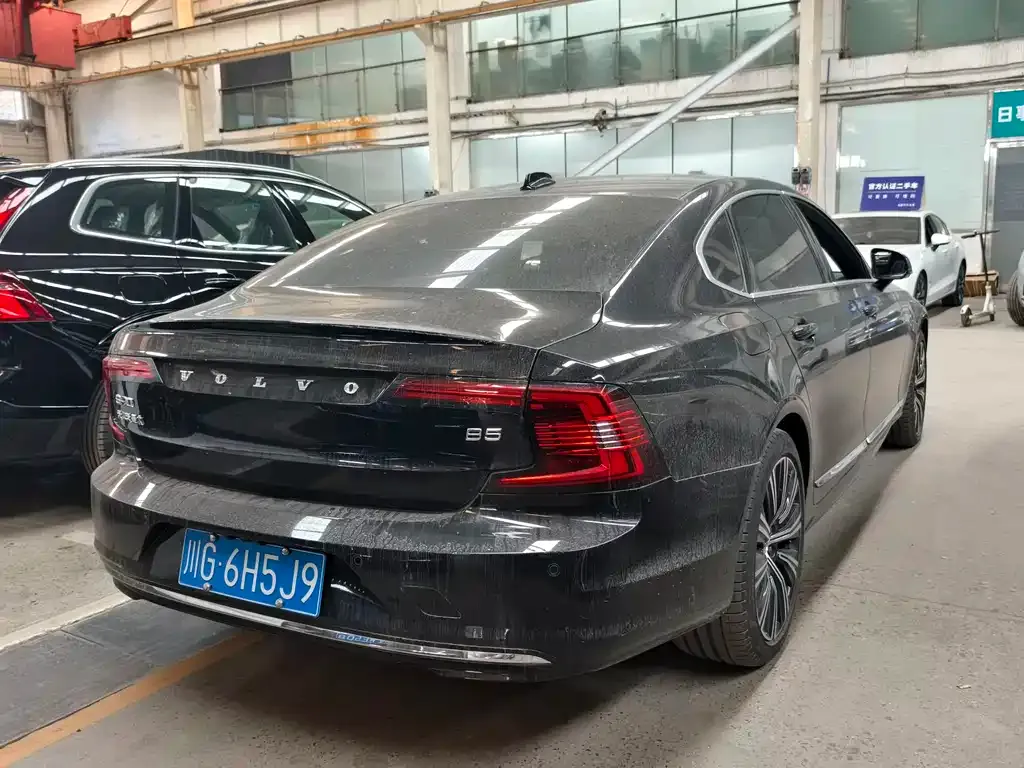 Volvo S90 2025 из CN, фото 4