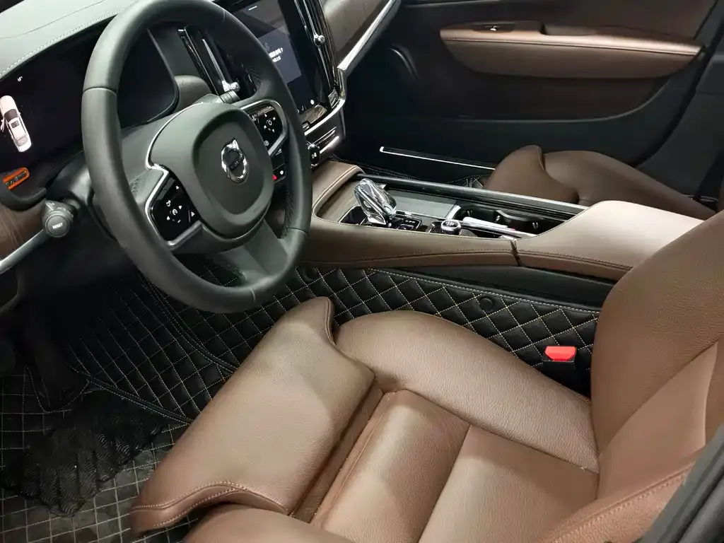 Volvo S90 2025 из CN, фото 6