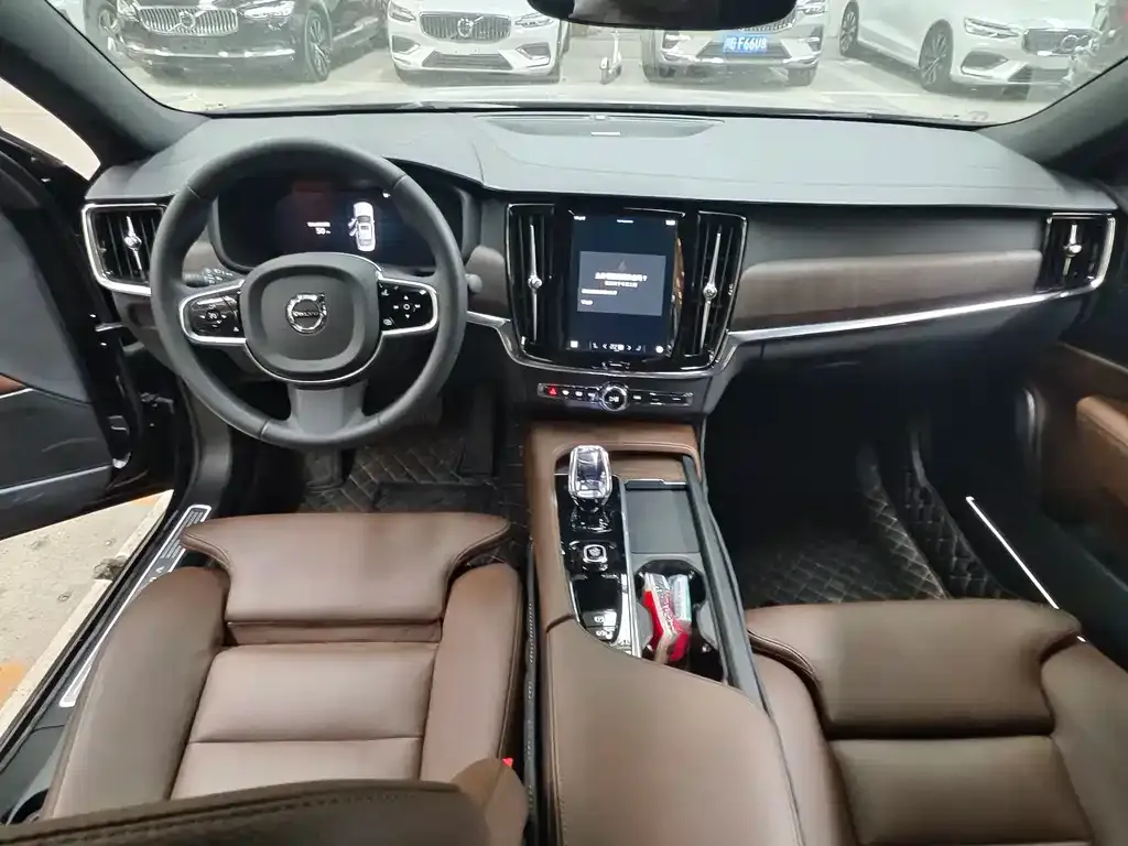 Volvo S90 2025 из CN, фото 8