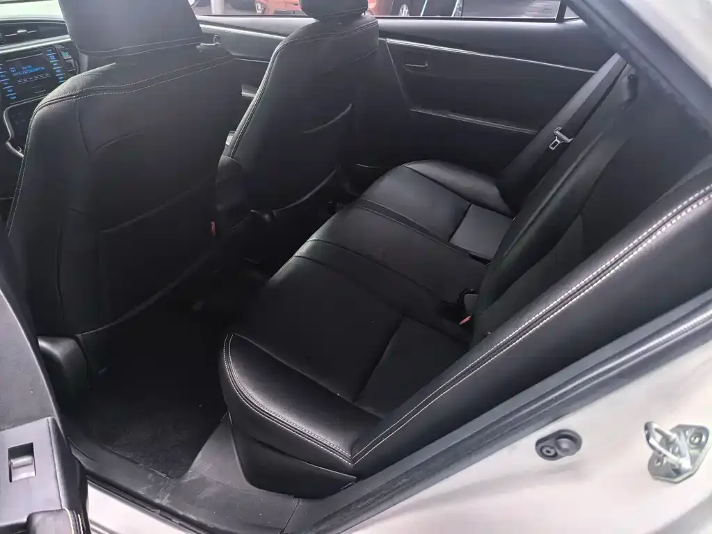 Toyota Corolla 2022 из CN, фото 4