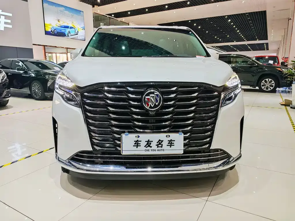 Buick GL8 2023 из CN, фото 3