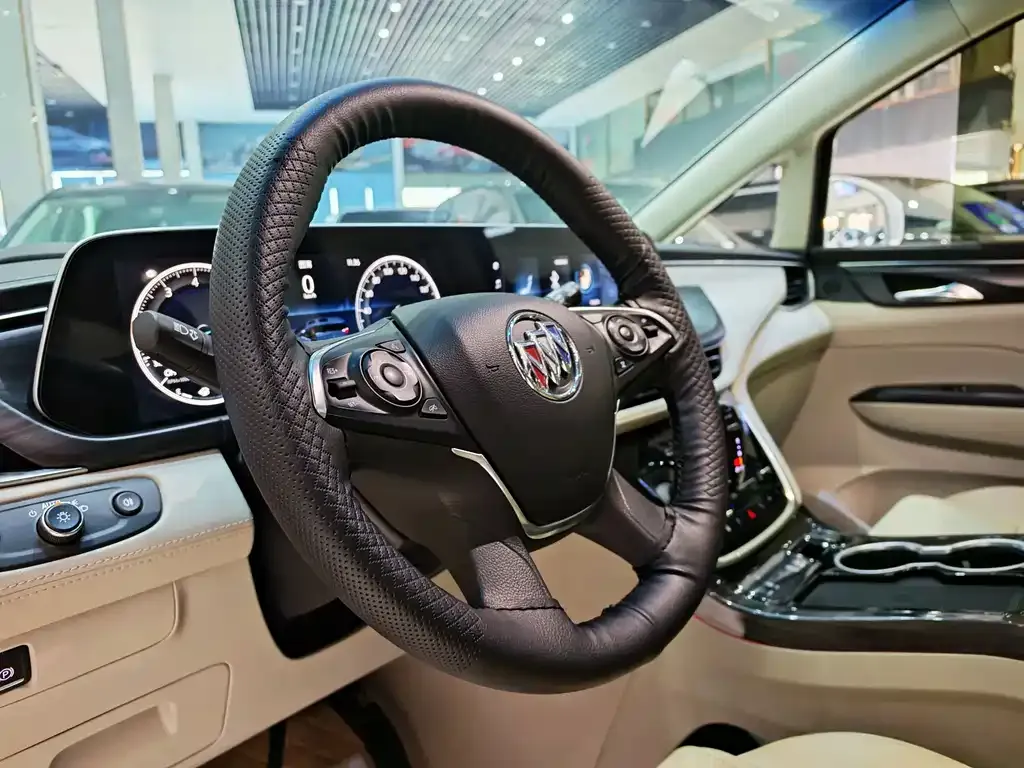 Buick GL8 2023 из CN, фото 6