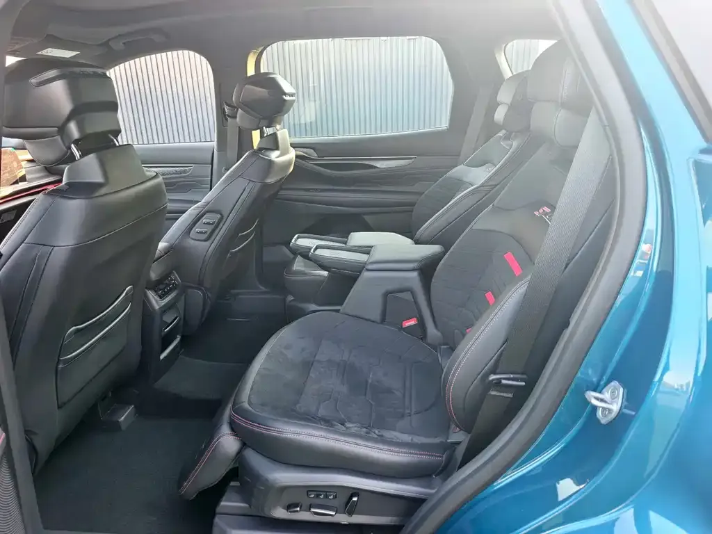 Ford Edge 2023 из CN, фото 4