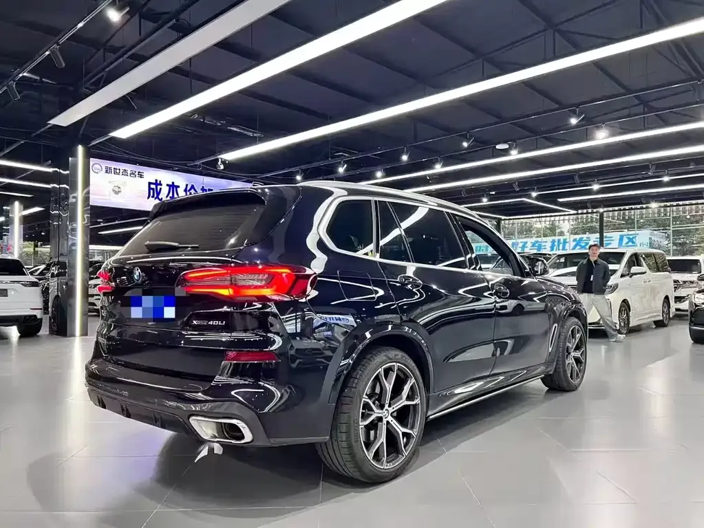 BMW X5 — фото 8
