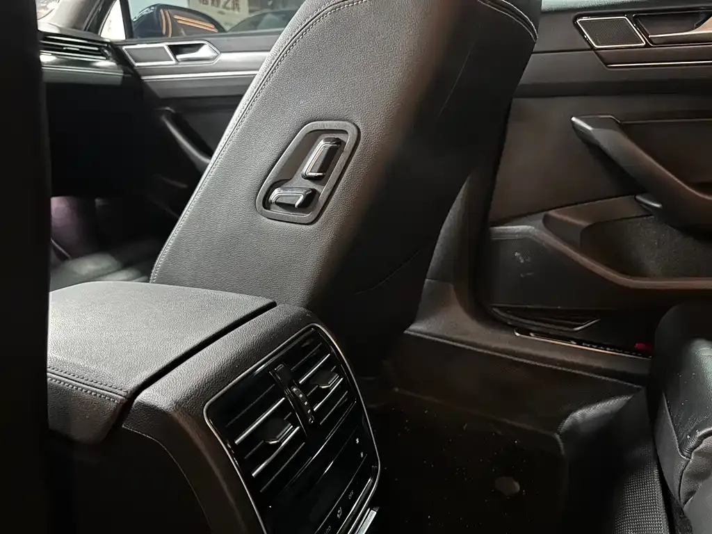 Volkswagen Magotan 2021 из CN, фото 9