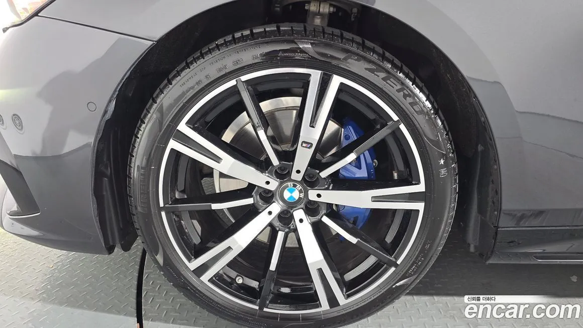 BMW 5-Series 2025 из KR, фото 5