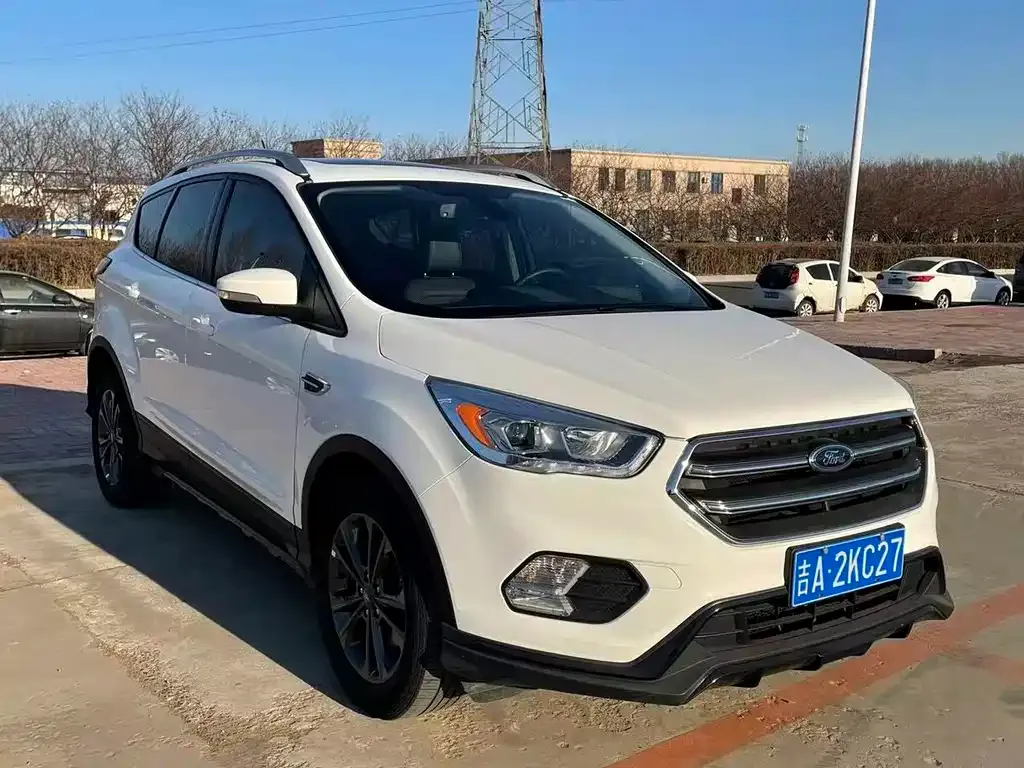 Ford Kuga 2021 из CN, фото 3