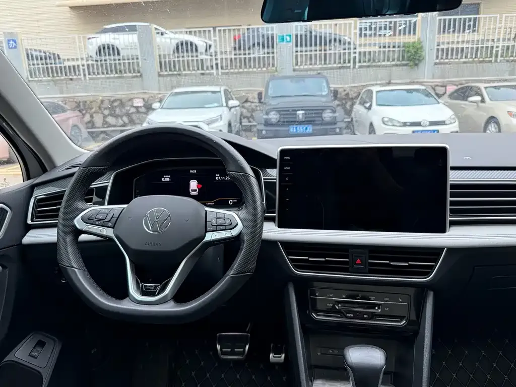 Volkswagen Tiguan L 2024 из CN, фото 10