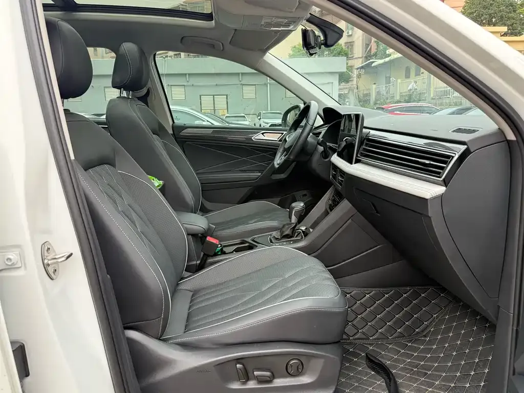 Volkswagen Tiguan L 2024 из CN, фото 9