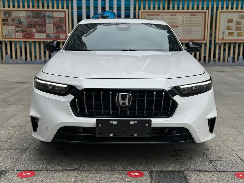 Honda Inspire 2024 из CN, фото 2