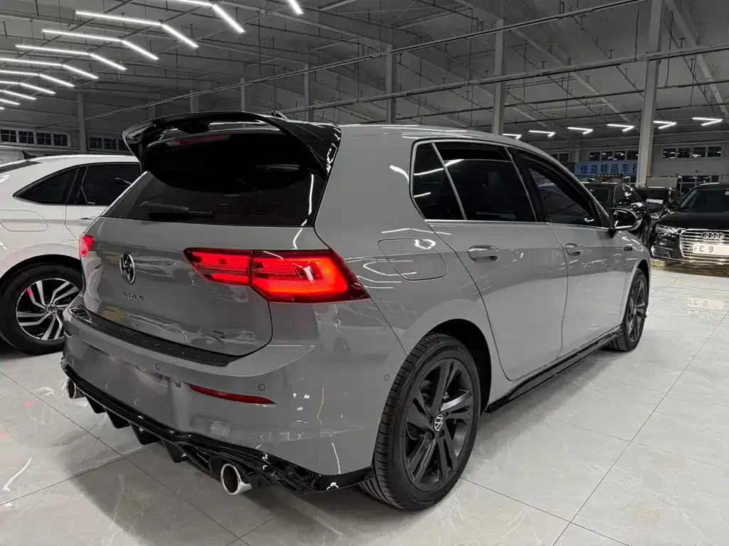 Volkswagen Golf 2023 из CN, фото 9