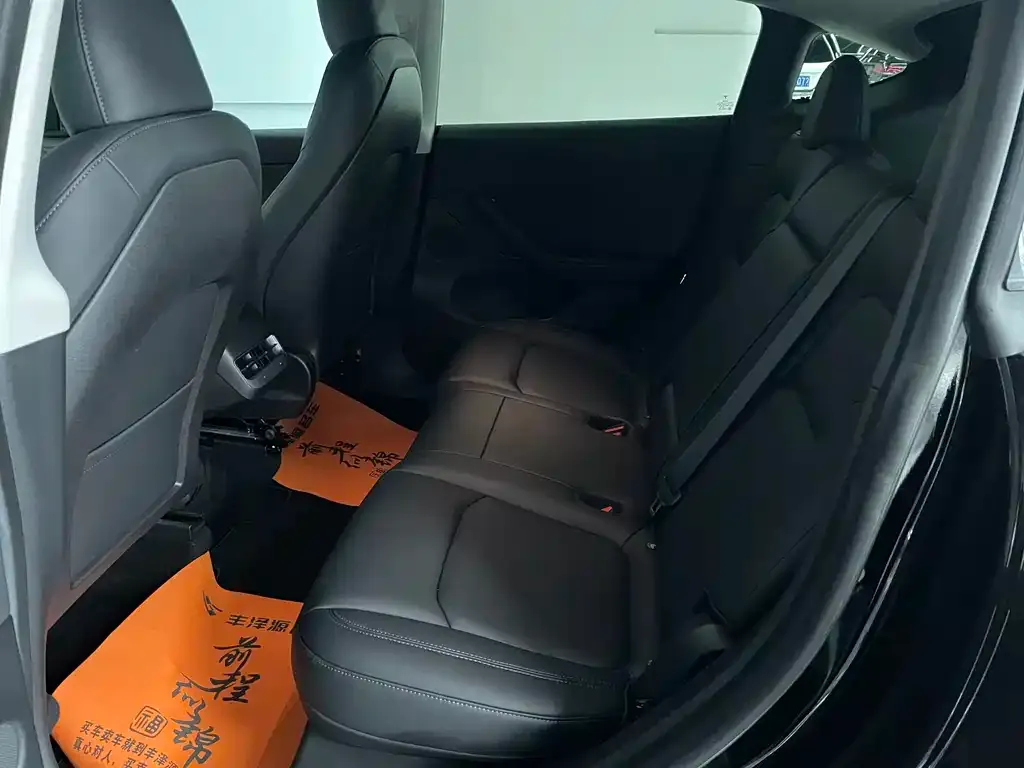 Tesla Model Y 2022 из CN, фото 8
