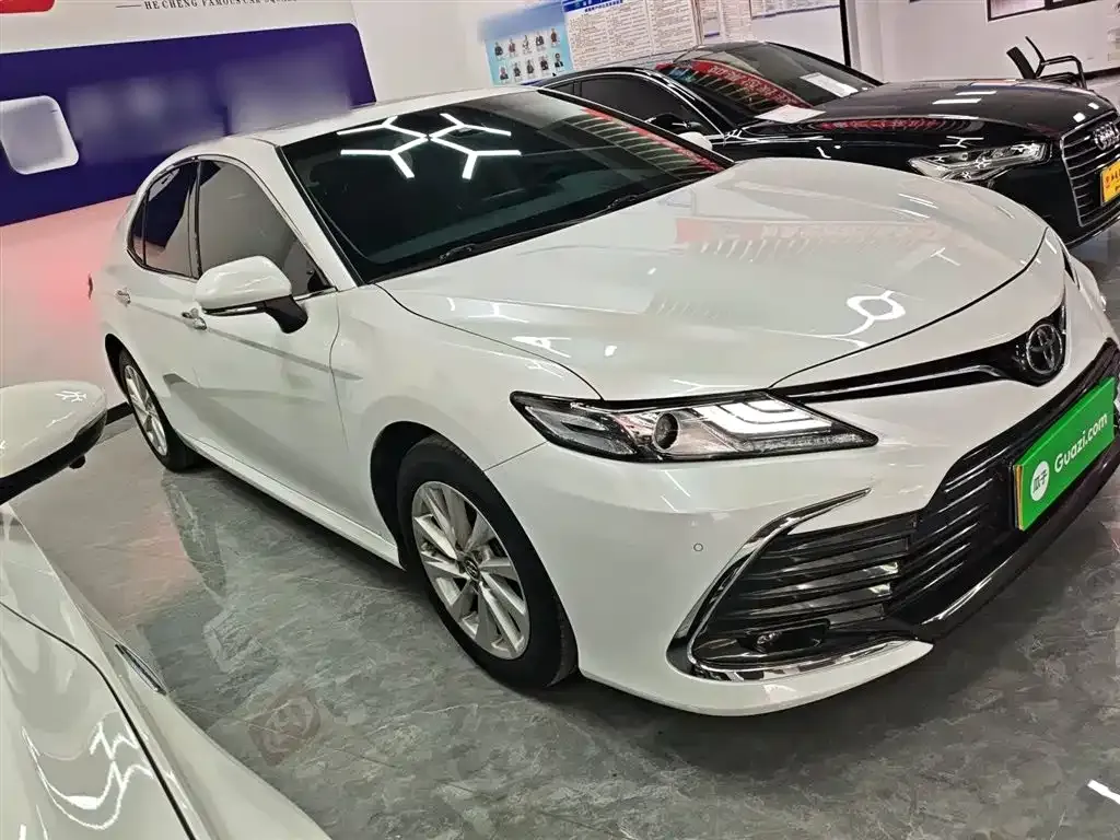 Toyota Camry 2021 из CN, фото 4