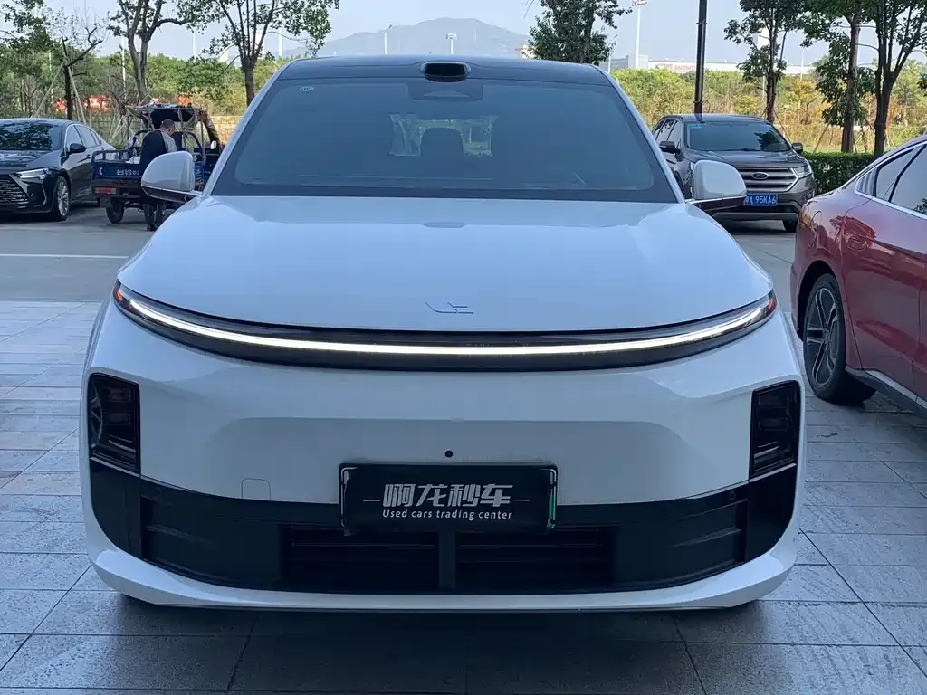 Li Auto L6 2025 из CN, фото 2