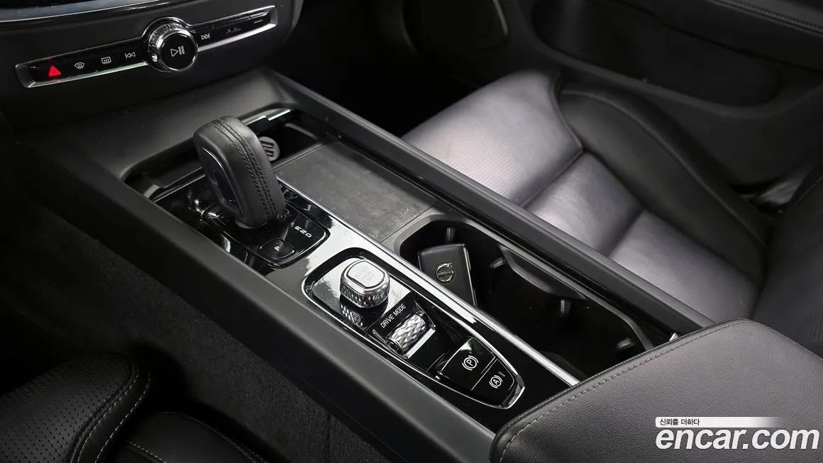 Volvo V60 2021 из KR, фото 9