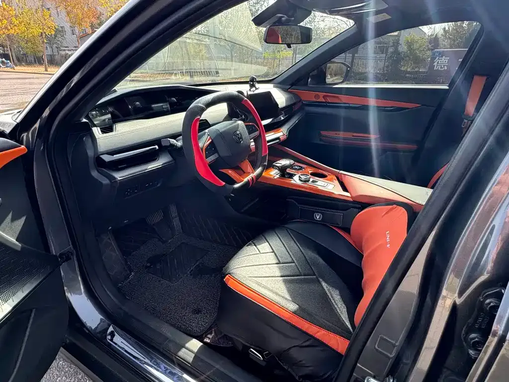 Changan UNI-V 2022 из CN, фото 7