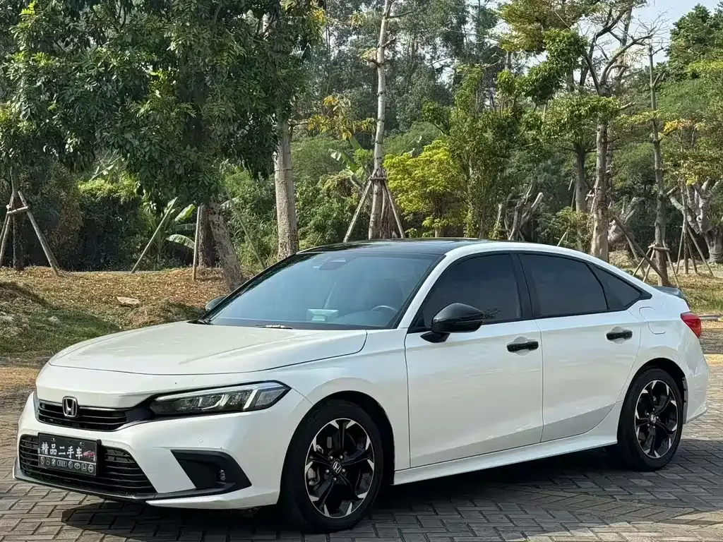 Honda Civic 2023 из CN, фото 2