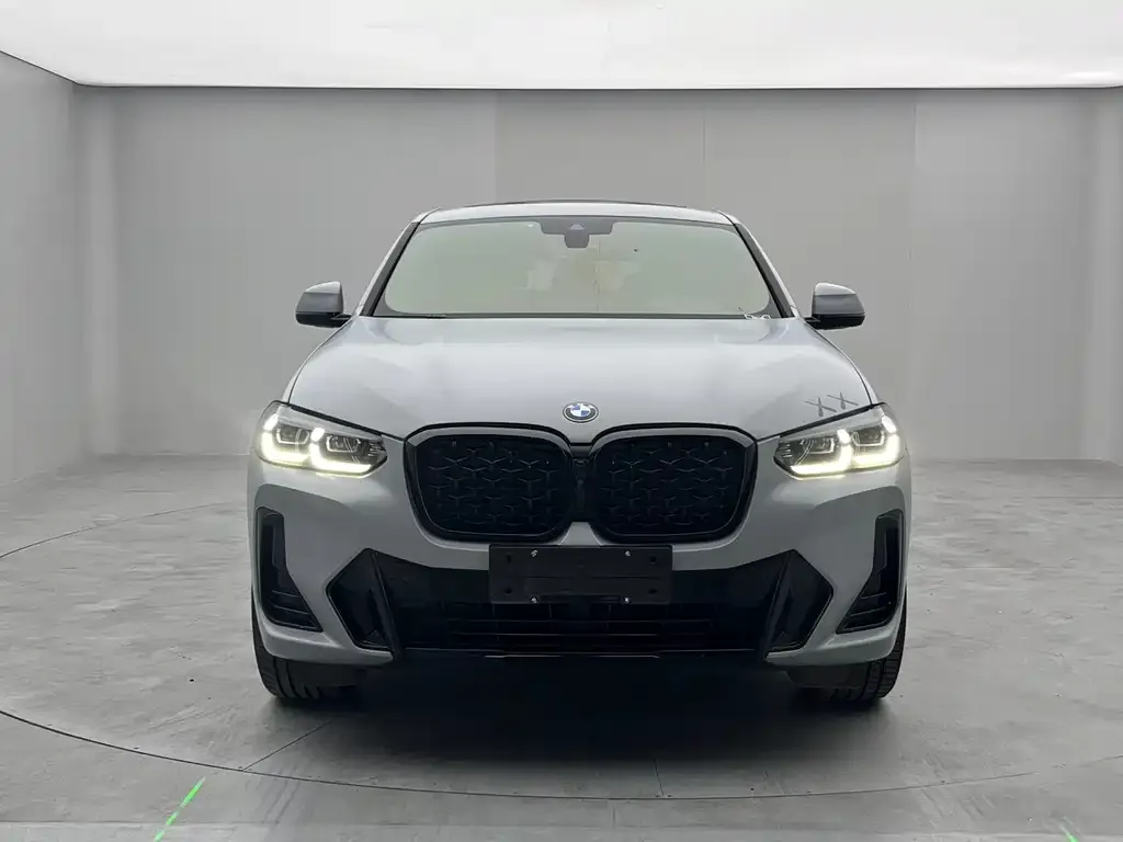 BMW X4 2022 из CN, фото 2