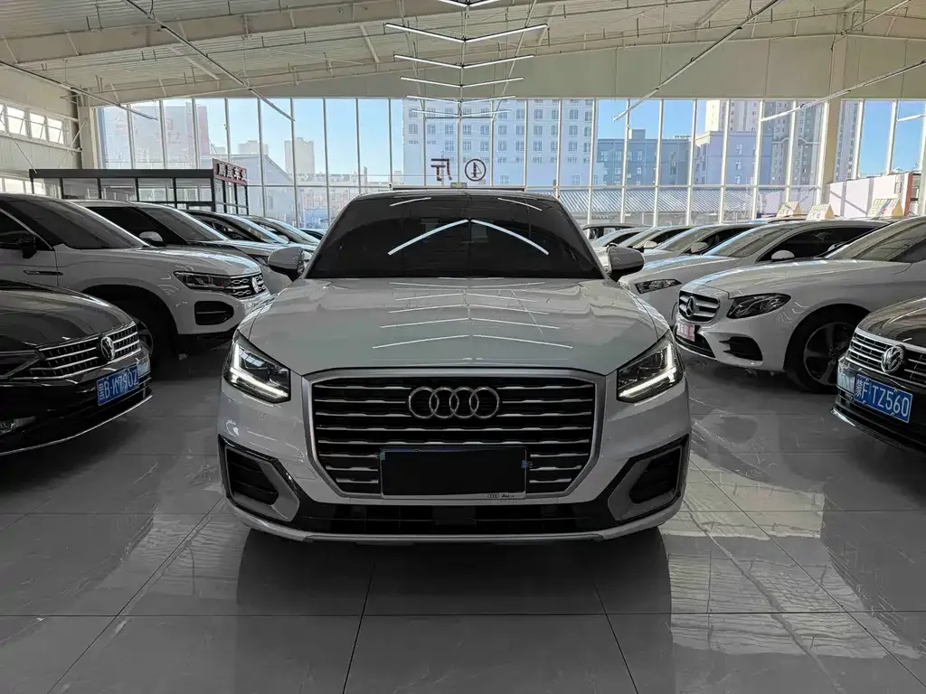 Audi Q2L 2021 из CN, фото 2