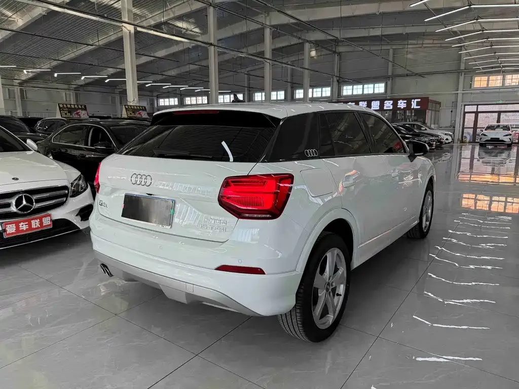 Audi Q2L 2021 из CN, фото 4