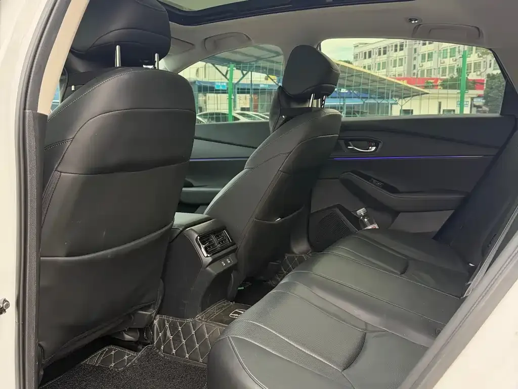 Honda Accord 2023 из CN, фото 10