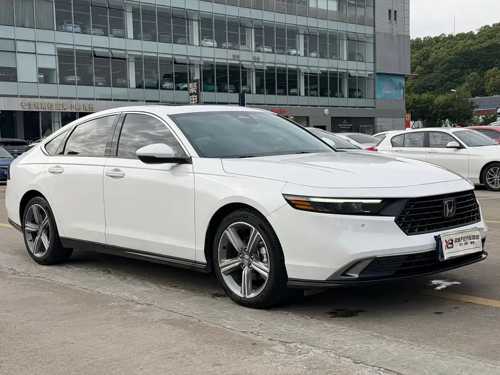 Honda Accord 2023 из CN, фото 3