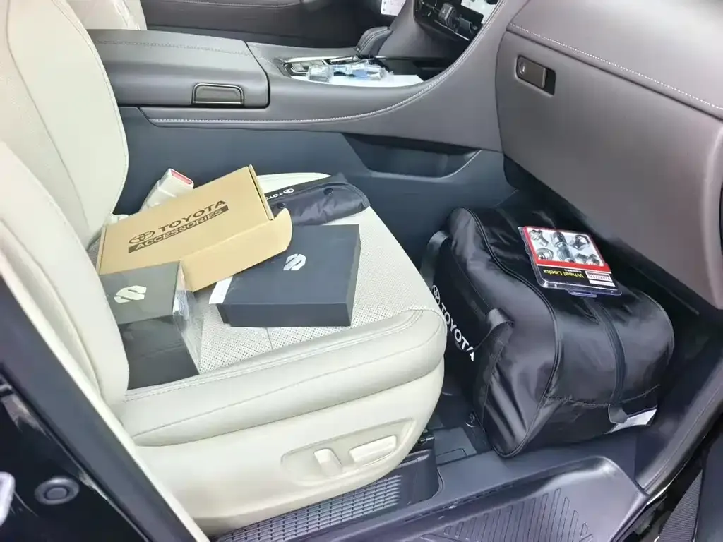 Toyota Alphard 2025 из CN, фото 3