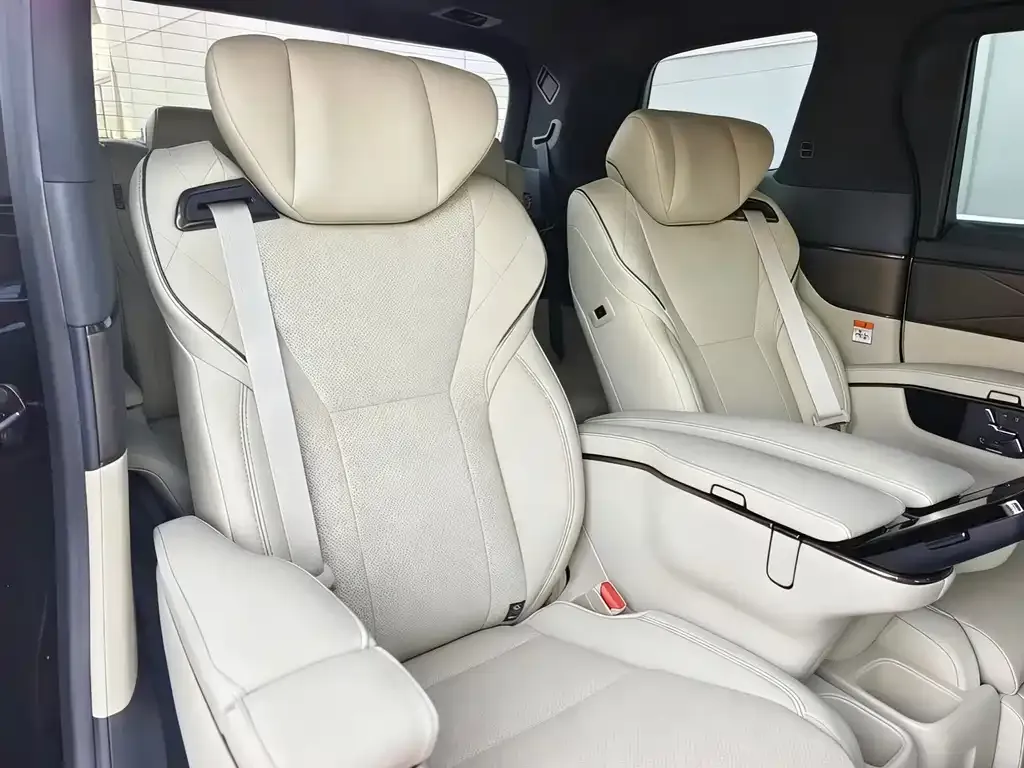 Toyota Alphard 2025 из CN, фото 8